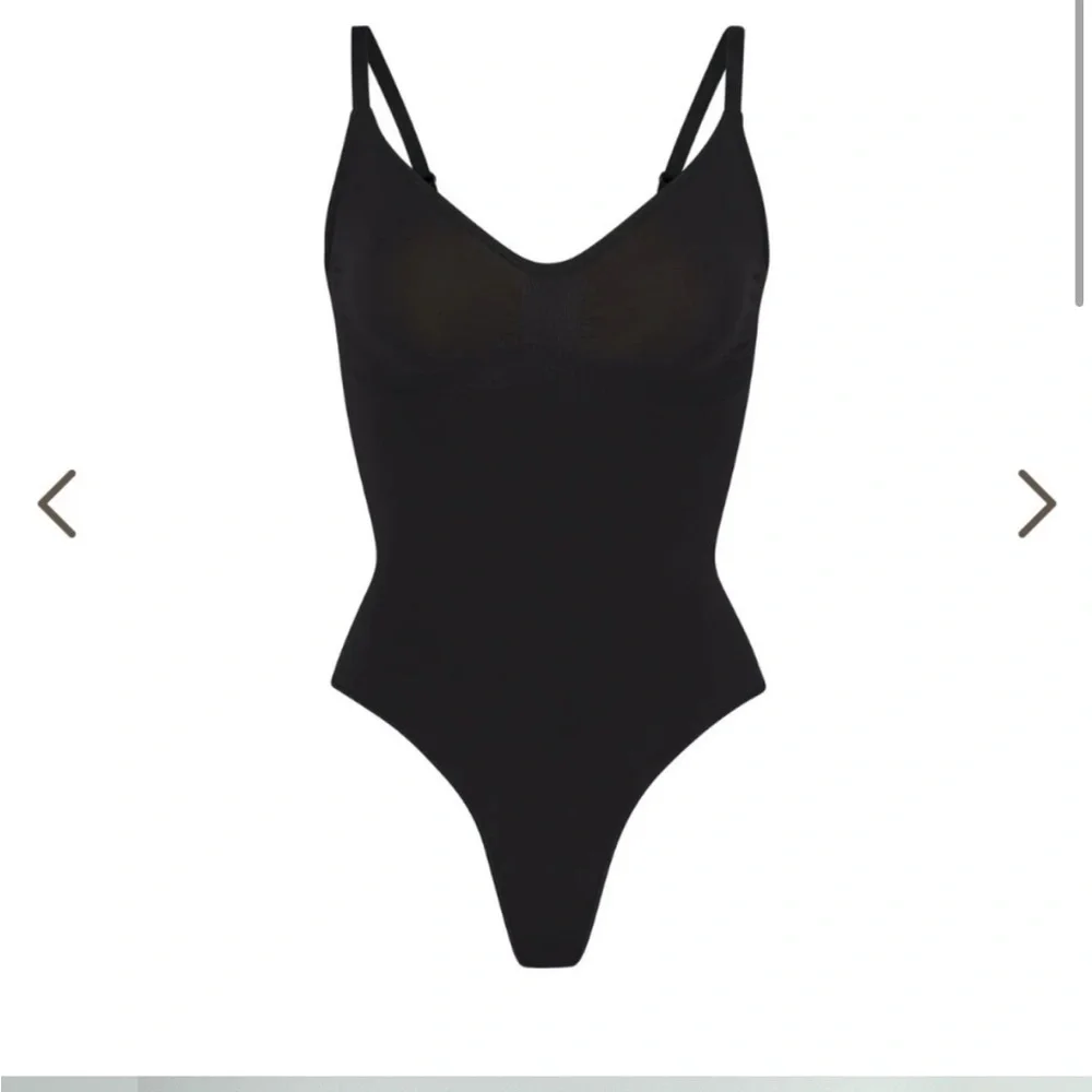 Skims Seamless Sculpt Thong Bodysuit in Onyx NWOT - Picture 2 of 5